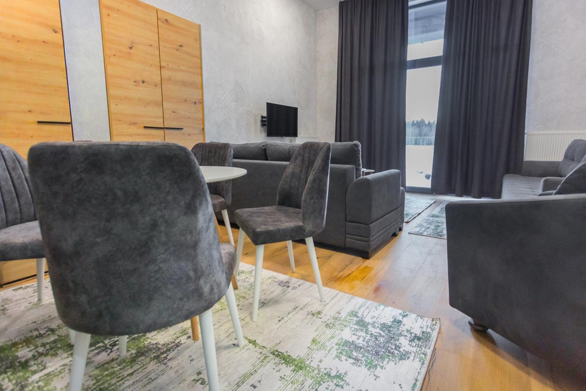 Aparthotel Phoenix Bjelasnica Ngoại thất bức ảnh